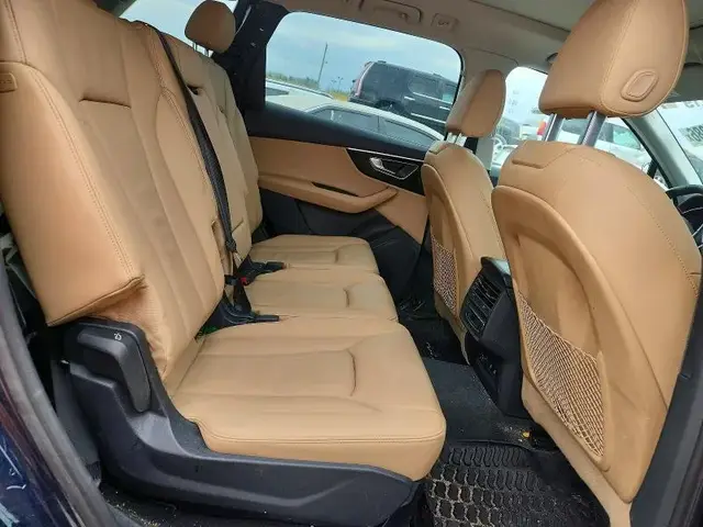AUDI Q7 PREMIUM 2024