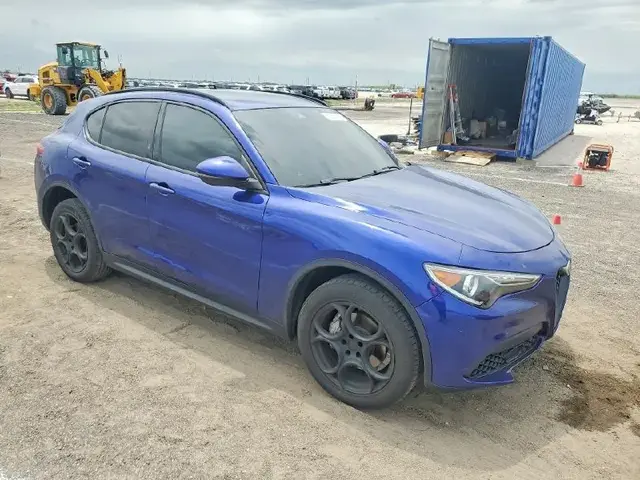 ALFA ROMEO STELVIO 2022