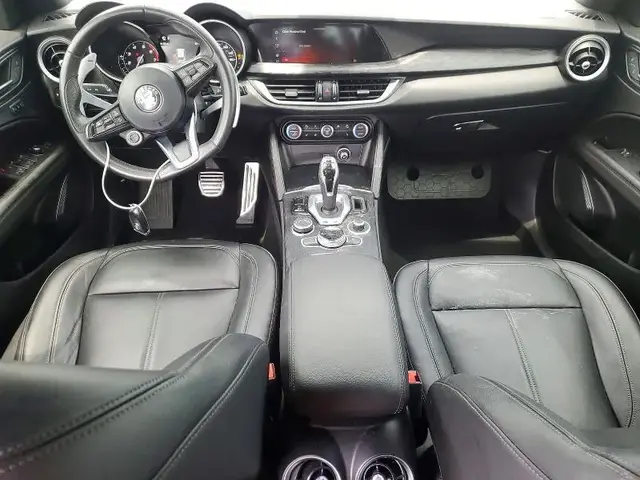 ALFA ROMEO STELVIO 2022
