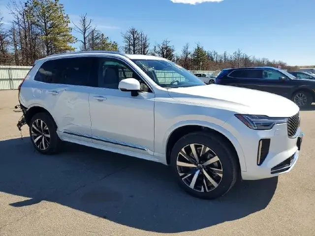 VOLVO XC90 CORE 2026