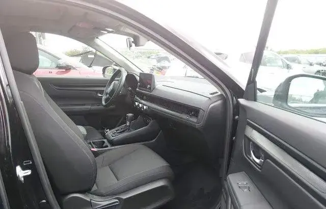 HONDA CR-V EX AWD 2025