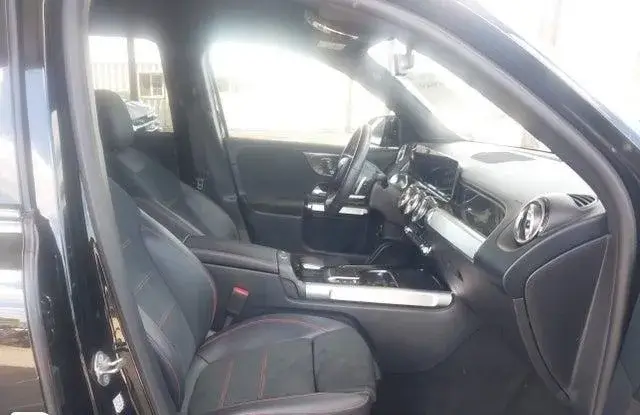 MERCEDES-BENZ GLB250 2022