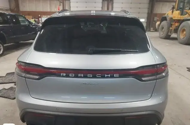 PORSCHE MACAN T 2023