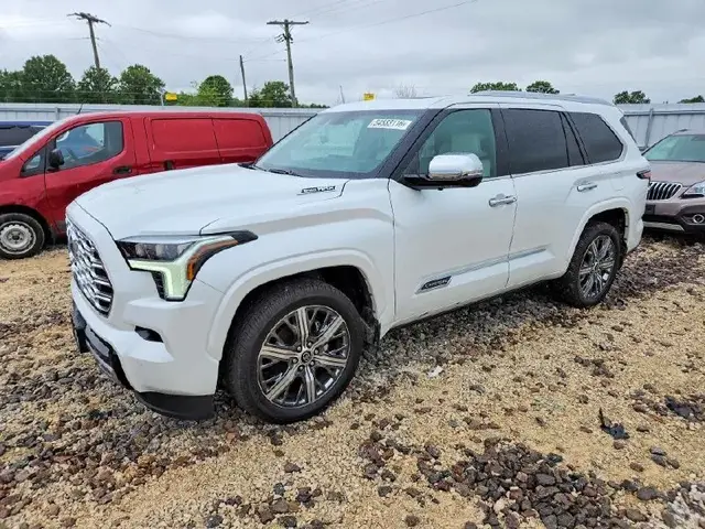 TOYOTA SEQUOIA 2023