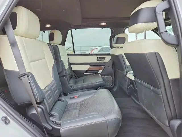 TOYOTA SEQUOIA 2023