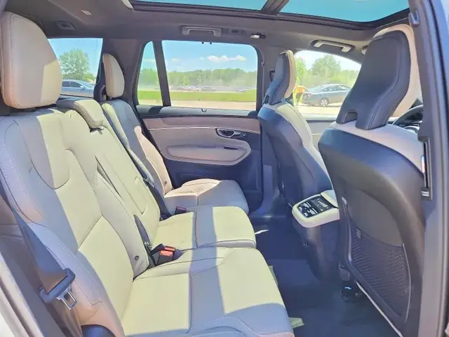 VOLVO XC90 ULTRA 2025
