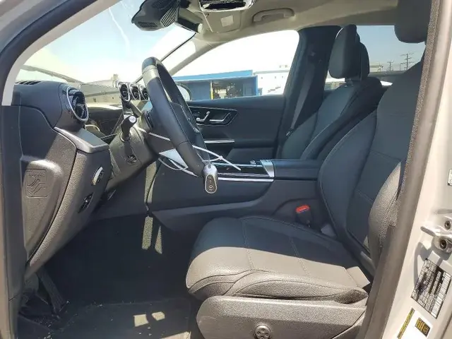MERCEDES-BENZ GLC 350E 2025
