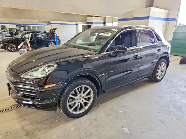 PORSCHE CAYENNE 2023