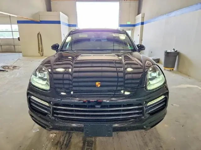 PORSCHE CAYENNE 2023