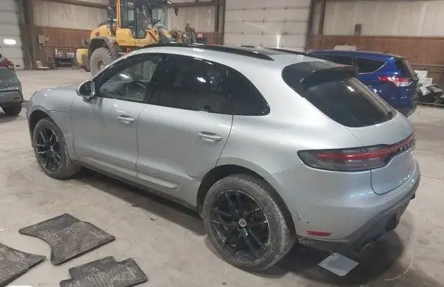 PORSCHE MACAN T 2023