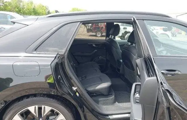AUDI Q8 PRESTIGE 55 TFSI QUATTRO 2024