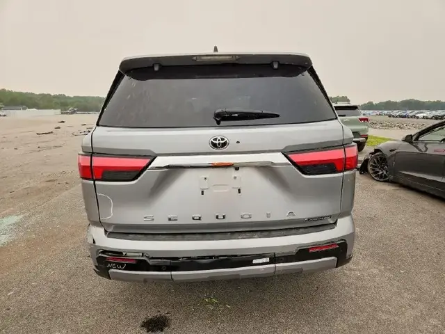 TOYOTA SEQUOIA LIMITED 2025
