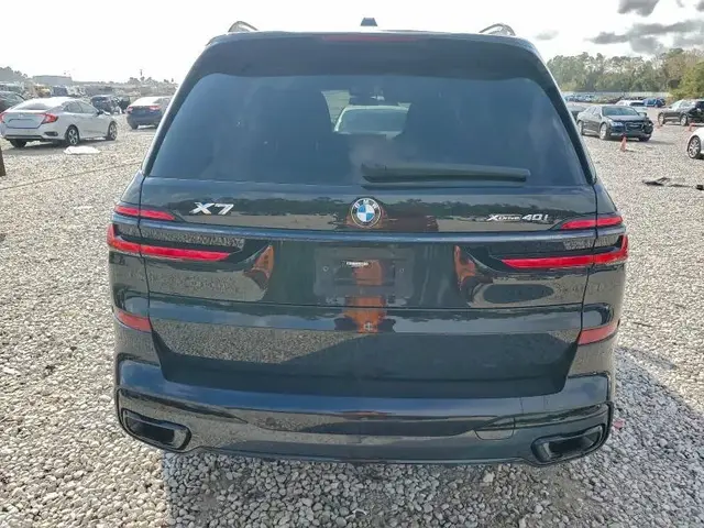 BMW X7 2024