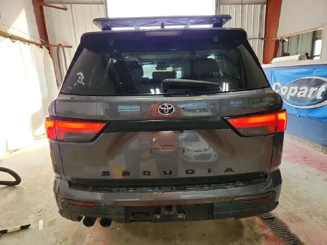 TOYOTA SEQUOIA TRD PRO 2023