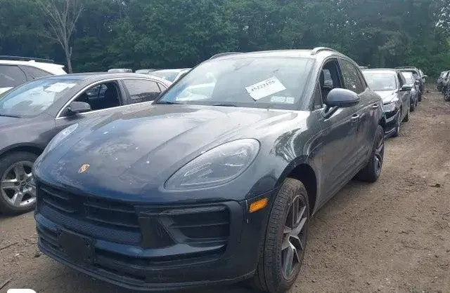 PORSCHE MACAN T 2026