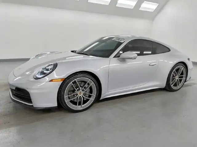 PORSCHE 911 CARRERA 2025