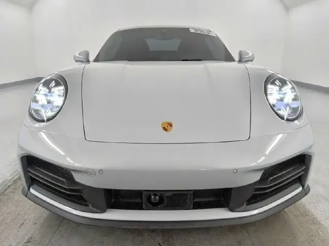 PORSCHE 911 CARRERA 2025