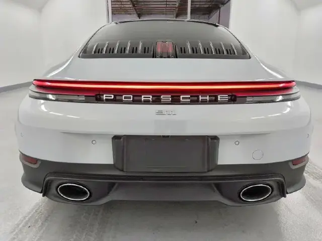 PORSCHE 911 CARRERA 2025