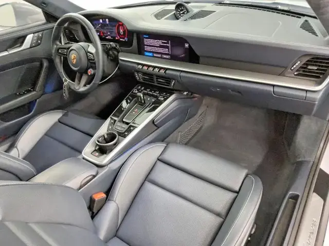 PORSCHE 911 CARRERA 2025