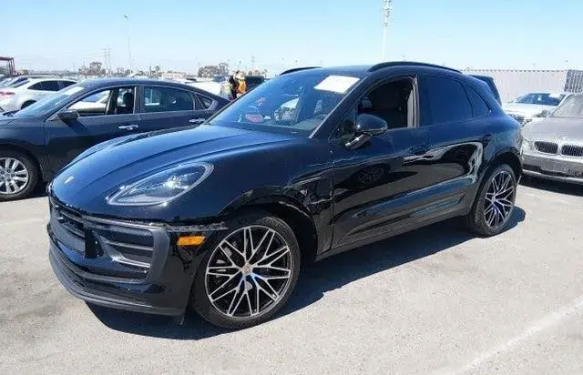 PORSCHE MACAN T 2023