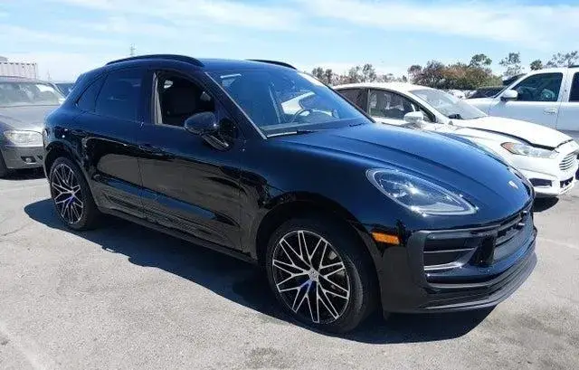 PORSCHE MACAN T 2023