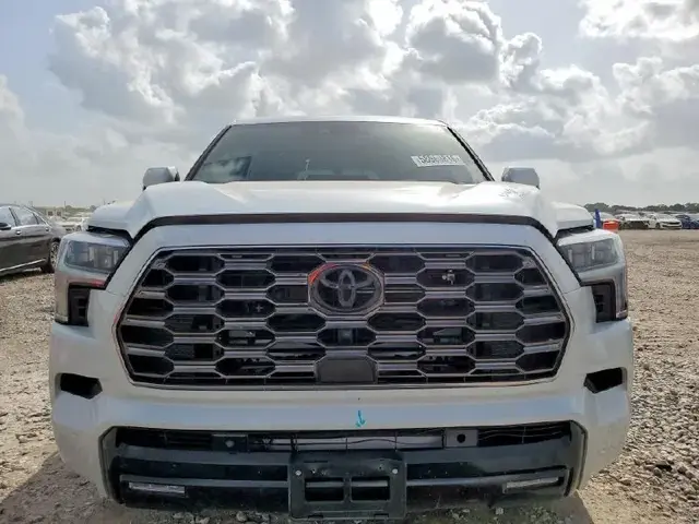 TOYOTA SEQUOIA PLATINUM 2026