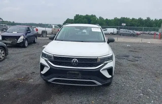 VOLKSWAGEN TAOS 1.5T S 2024