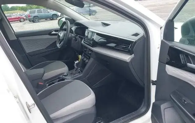 VOLKSWAGEN TAOS 1.5T S 2024