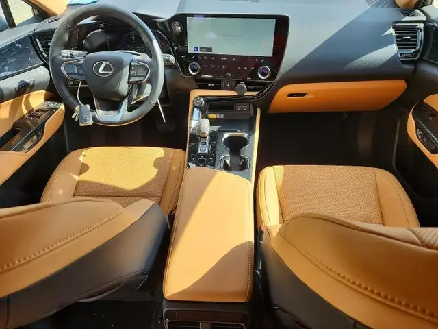 LEXUS NX PREMIUM 2026