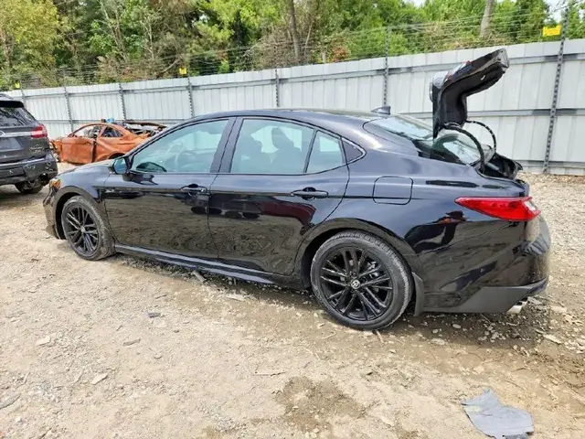 TOYOTA CAMRY SE 2026