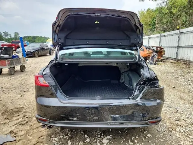 TOYOTA CAMRY SE 2026