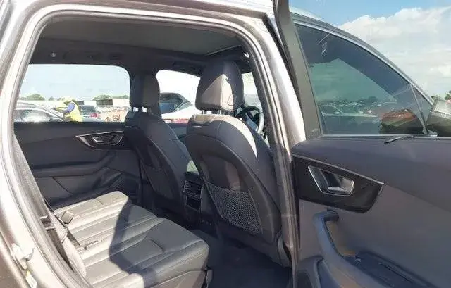 AUDI Q7 PREMIUM PLUS 55 TFSI QUATTRO TIPTRONIC 2022