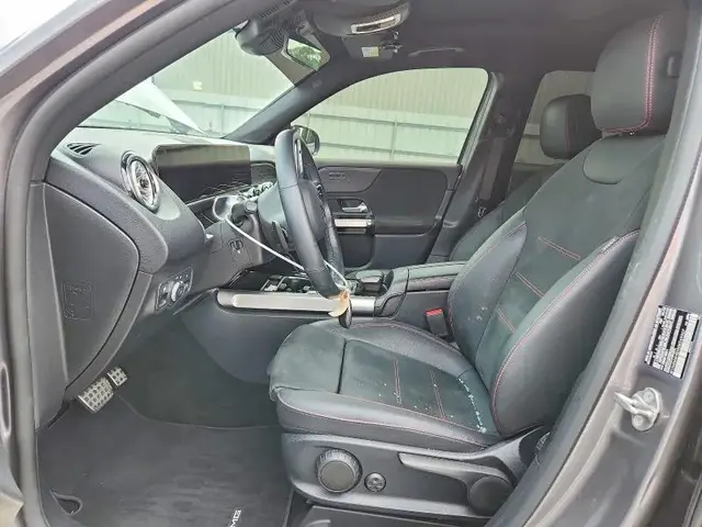 MERCEDES-BENZ GLB 250 4MATIC 2022