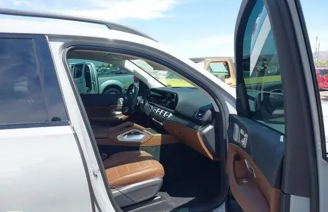 MERCEDES-BENZ GLS 4MATIC 2024