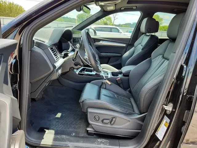 AUDI Q5 SPORTBACK PRM PLS 45 2024