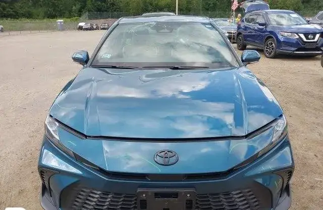 TOYOTA CAMRY SE 2026