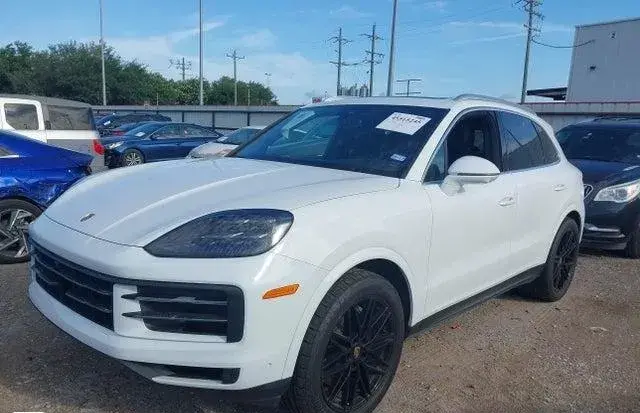 PORSCHE CAYENNE 2024