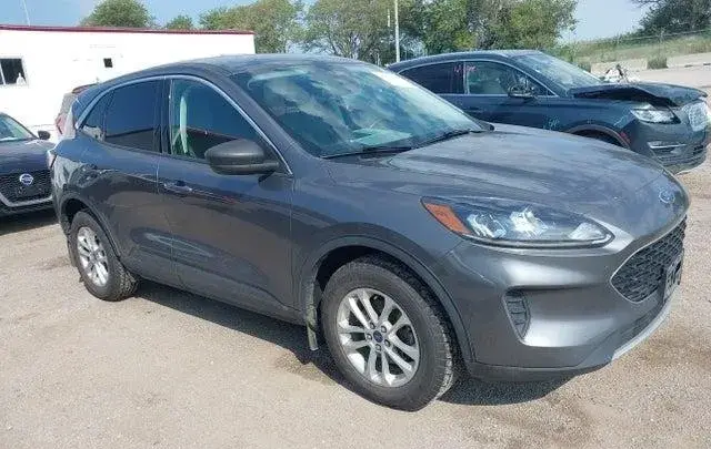 FORD ESCAPE SE 2022