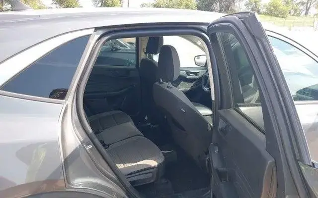 FORD ESCAPE SE 2022