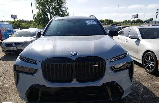BMW X7 M60I 2025