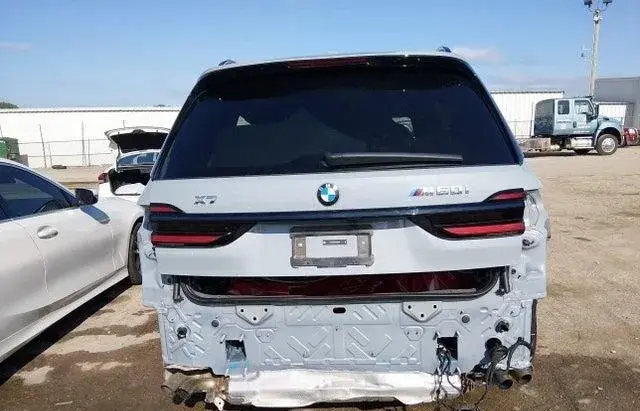 BMW X7 M60I 2025