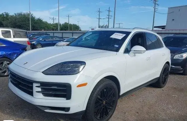 PORSCHE CAYENNE 2024
