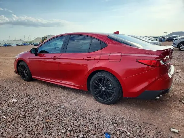 TOYOTA CAMRY SE 2025