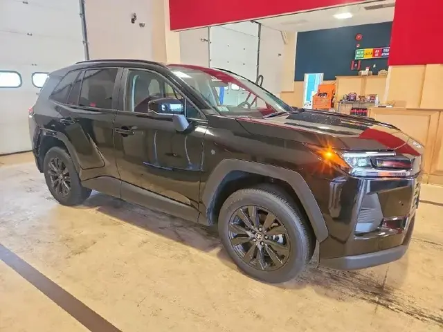 TOYOTA RAV4 XLE PREMIUM 2026