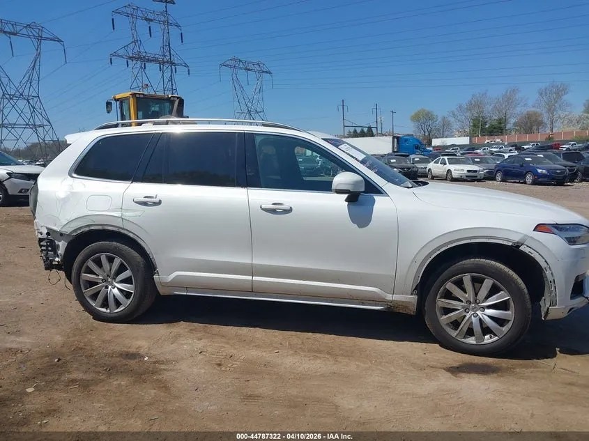 VOLVO XC90 T6 MOMENTUM 2017