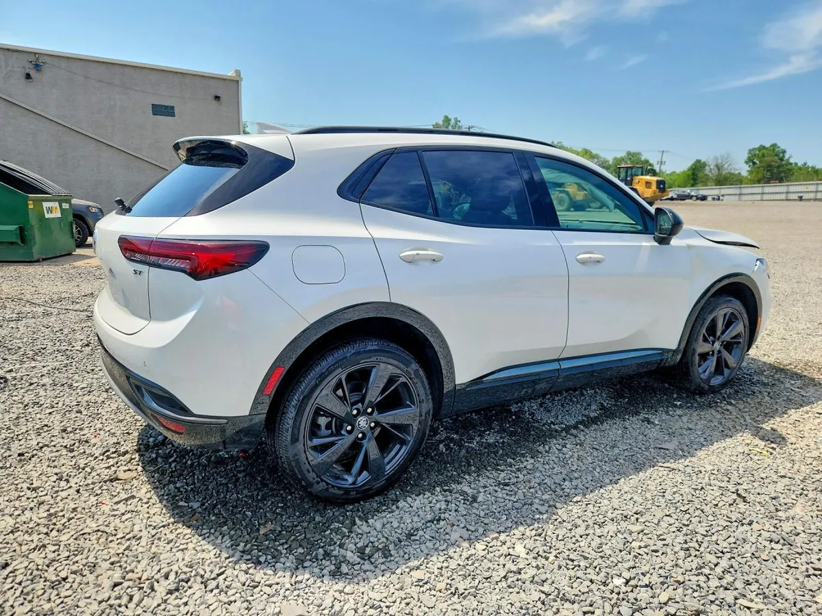 BUICK ENVISION ESSENCE 2023