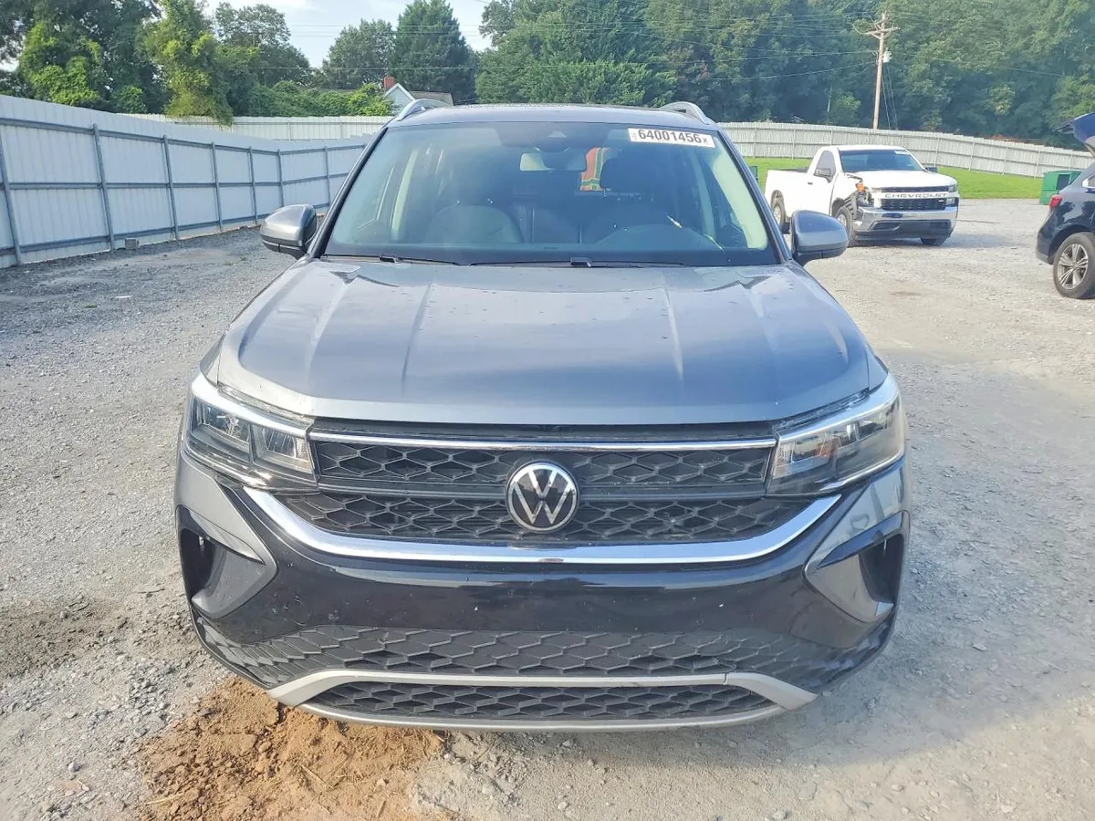 VOLKSWAGEN TAOS SE 2022