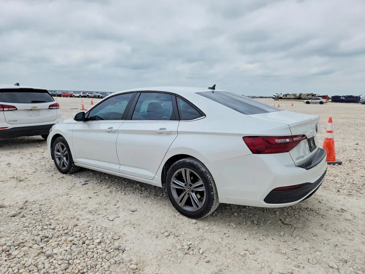 VOLKSWAGEN JETTA SE 2024