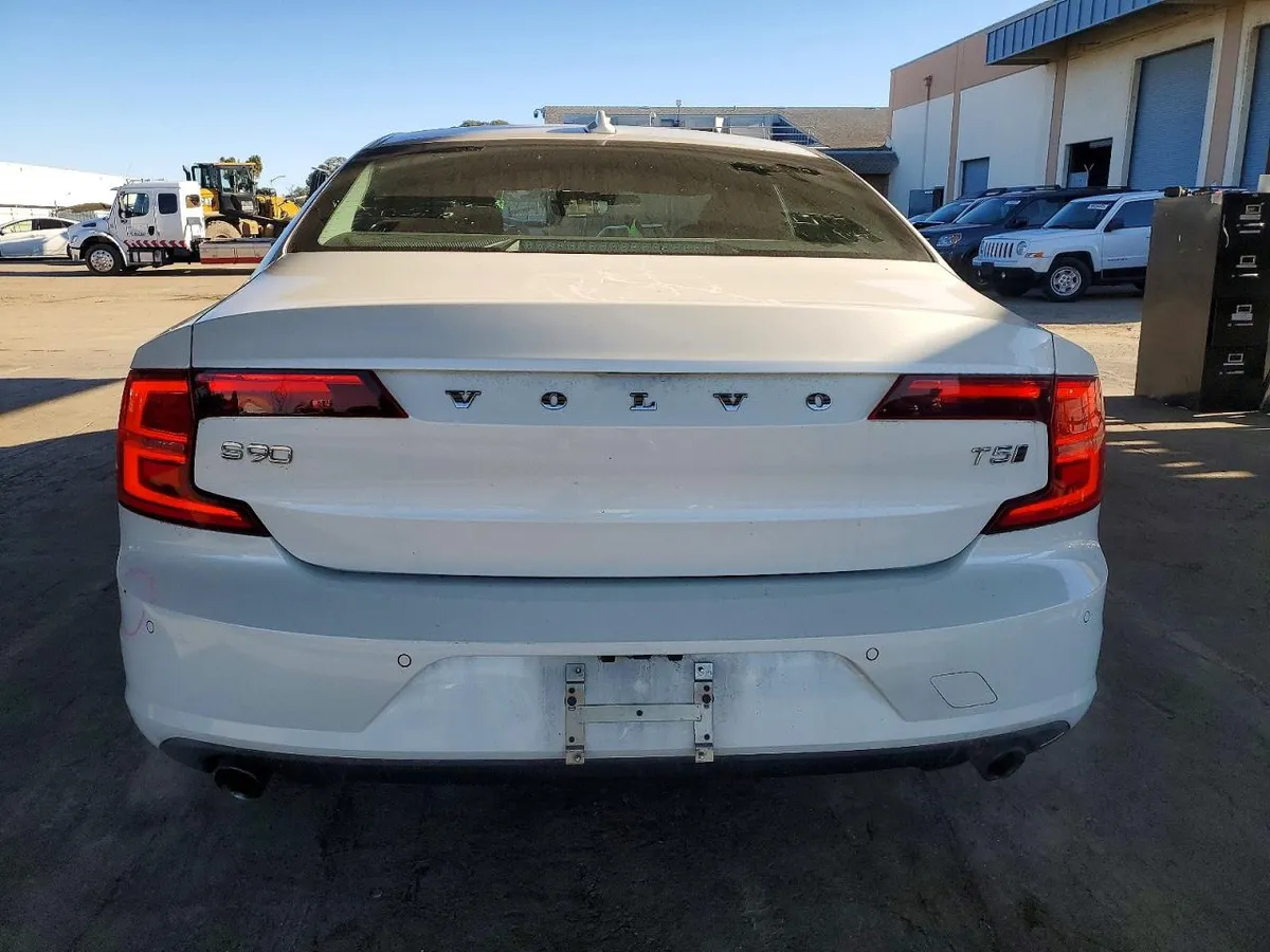VOLVO S90 2018