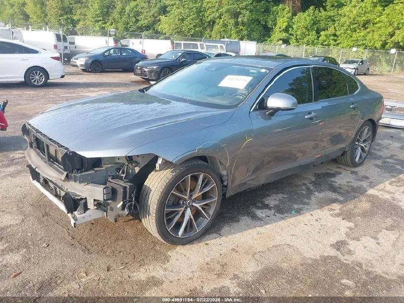 VOLVO S90 T6 MOMENTUM 2018
